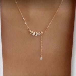 ⚠️Clearance Elegant Gold Leaf Pendant Necklace